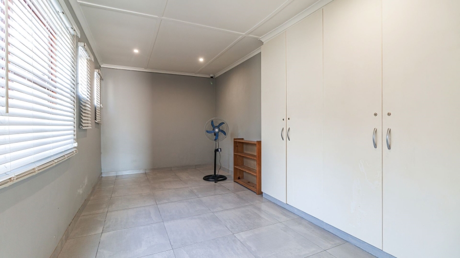 To Let commercial Property for Rent in Newton Park Eastern Cape